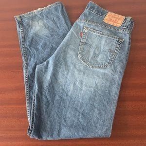 Vintage man’s 559 Levi’s mom jeans